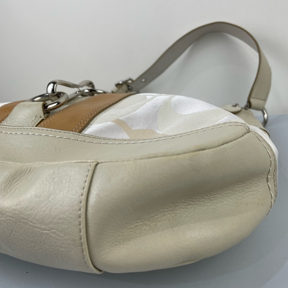 Coach Cream and Tan Signature Shoulder Bag - Picture 9 of 14